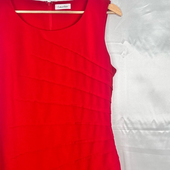 Calvin Klein Red lined Sleeveless Dress - Picture 6 of 10